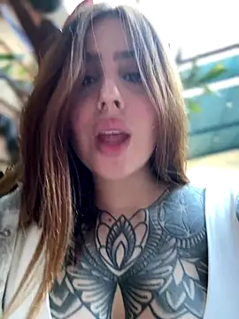 ValerieHilton online show from 09/15/25, 10:10