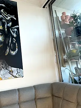 ValerieHilton online show from 10/07/25, 09:45