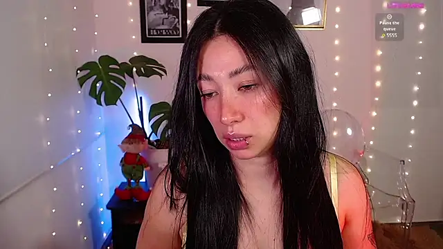 lilyy evanss online show from 12/12/24, 11:03