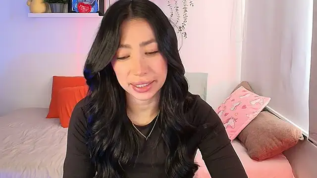lilyy evanss online show from 04/08/26, 09:59