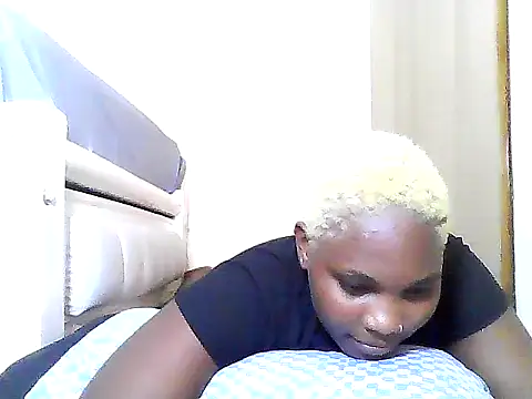 Snapshot of SexyKimberly23 chatting on 06/11/26, 07:01 SexyKimberly23 online show from 06/11/26, 07:01