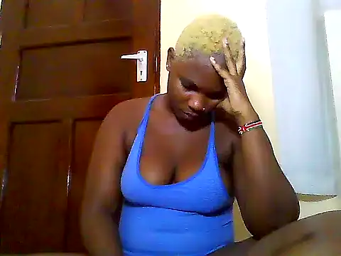Snapshot of SexyKimberly23 chatting on 06/17/26, 04:37 SexyKimberly23 online show from 06/17/26, 04:37