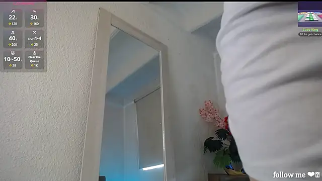 Lucy Princes online show from 02/04/26, 09:42