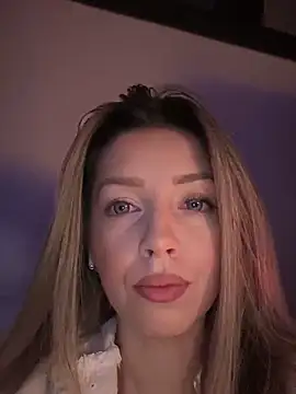 Snapshot of SonyaD_ chatting on 12/24/24, 05:38 SonyaD  online show from 12/24/24, 05:38