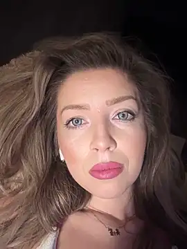 Snapshot of SonyaD_ chatting on 01/06/25, 04:36 SonyaD  online show from 01/06/25, 04:36