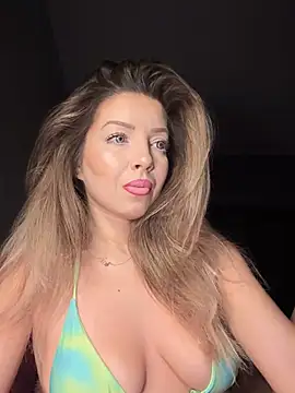 Snapshot of SonyaD_ chatting on 02/03/25, 02:03 SonyaD  online show from 02/03/25, 02:03