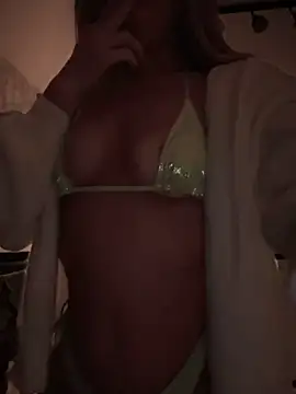 Snapshot of SonyaD_ chatting on 02/19/25, 02:44 SonyaD  online show from 02/19/25, 02:44