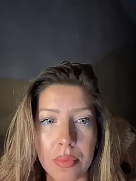 Snapshot of SonyaD_ chatting on 02/24/25, 05:22 SonyaD  online show from 02/24/25, 05:22