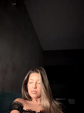 Snapshot of SonyaD_ chatting on 10/13/25, 01:38 SonyaD  online show from 10/13/25, 01:38