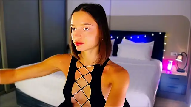 wow Mia online show from 12/15/24, 02:30