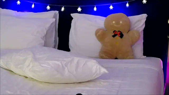 wow Mia online show from 12/25/24, 04:44