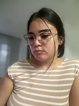 Snapshot of CamilaSofiia chatting on 06/04/26, 10:49 CamilaSofiia online show from 06/04/26, 10:49