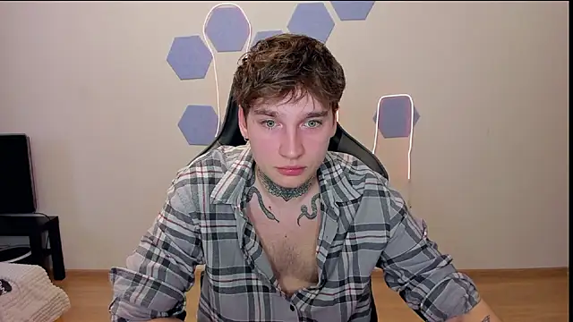 Chris Tyson online show from 12/05/24, 07:27