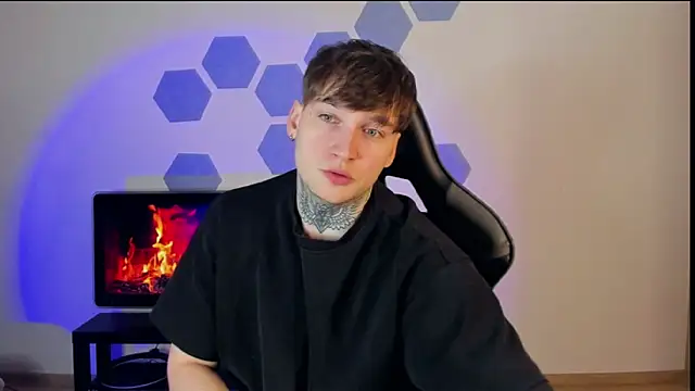 Chris Tyson online show from 03/05/25, 09:26