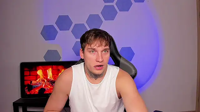 Chris Tyson online show from 10/03/25, 12:46