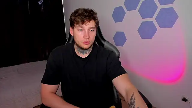 Chris Tyson online show from 06/01/26, 07:10