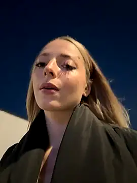 LoraaDoll online show from 10/08/25, 03:53