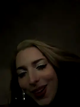 LoraaDoll online show from 11/11/25, 03:56