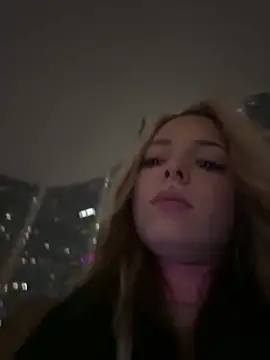 LoraaDoll online show from 12/19/25, 03:19