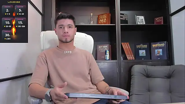 EdwardRoss  online show from 03/08/25, 09:29