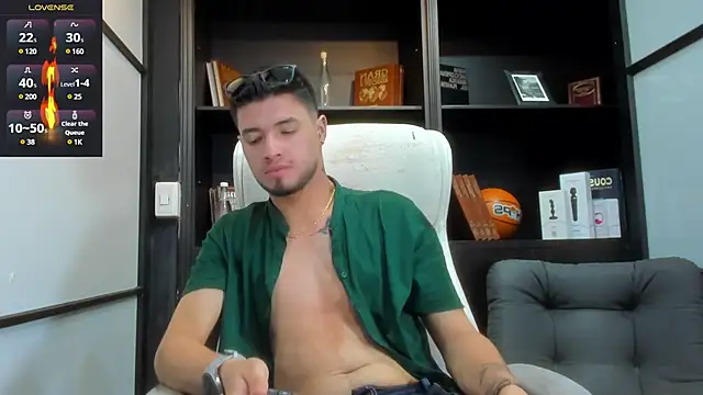 EdwardRoss  online show from 03/21/25, 08:08