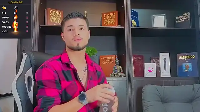 EdwardRoss  online show from 09/26/25, 08:35