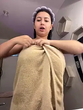 RexxaYBlade online show from 12/20/25, 04:36