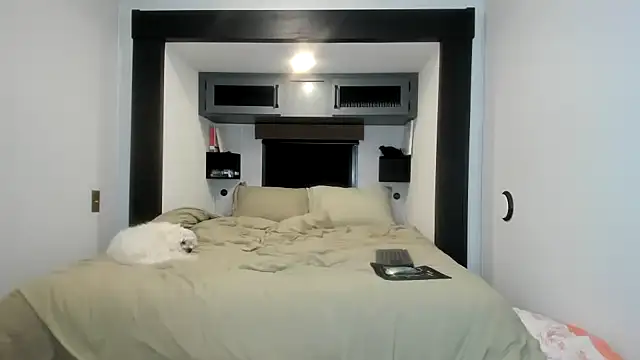 Persiasparadise online show from 12/18/25, 02:06