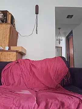 Snapshot of LYZBORNHD chatting on 03/08/25, 06:47 LYZBORNHD online show from 03/08/25, 06:47