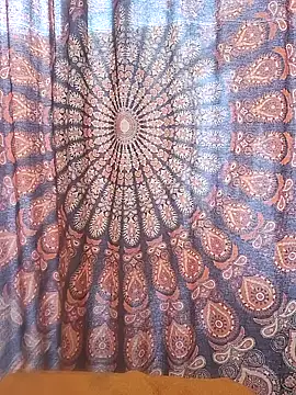 Snapshot of LYZBORNHD chatting on 12/02/25, 08:37 LYZBORNHD online show from 12/02/25, 08:37