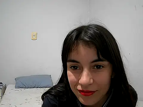 Snapshot of melodybar27 chatting on 01/19/25, 10:28 melodybar27 online show from 01/19/25, 10:28