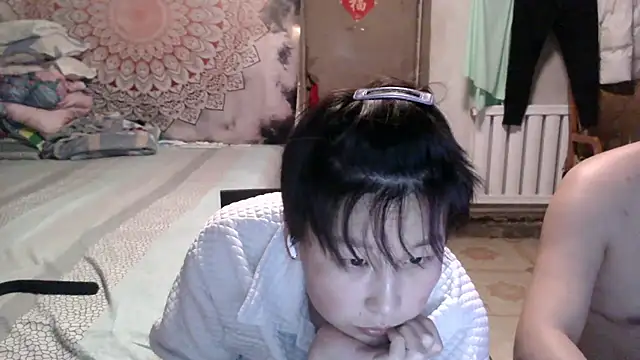 Snapshot of XiaNa2023 chatting on 12/07/24, 05:31 XiaNa2023 online show from 12/07/24, 05:31