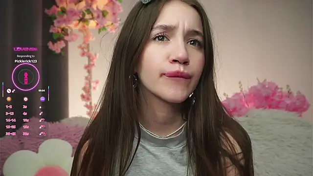 AmiLewis online show from 11/15/25, 01:03