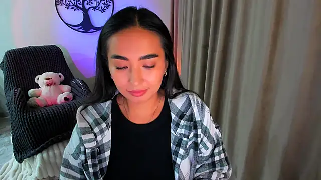 worldofkim online show from 10/08/25, 02:58