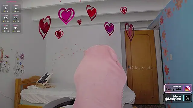 Snapshot of leslyyu chatting on 02/12/25, 05:48 leslyyu online show from 02/12/25, 05:48