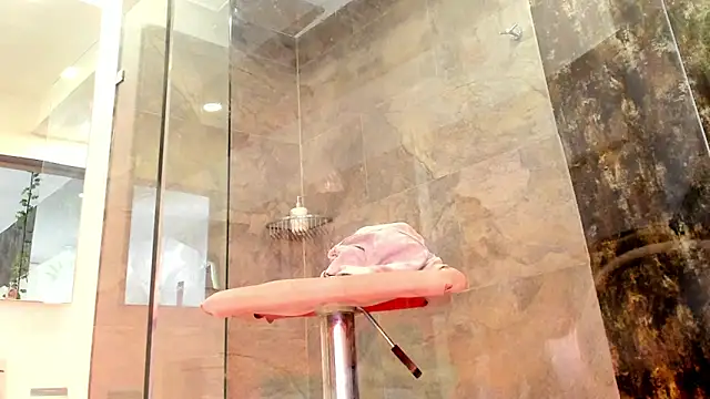 Snapshot of Miia_Thompsonn chatting on 03/05/25, 09:27 Miia Thompsonn online show from 03/05/25, 09:27