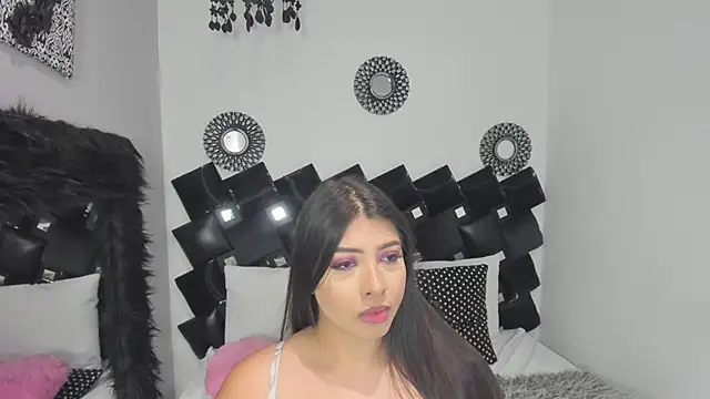 Snapshot of Miia_Thompsonn chatting on 04/28/26, 07:41 Miia Thompsonn online show from 04/28/26, 07:41