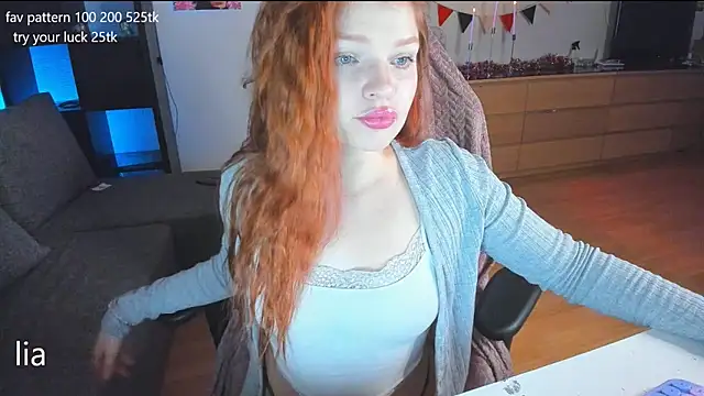 Snapshot of lil_lia chatting on 01/17/25, 03:12 lil lia online show from 01/17/25, 03:12