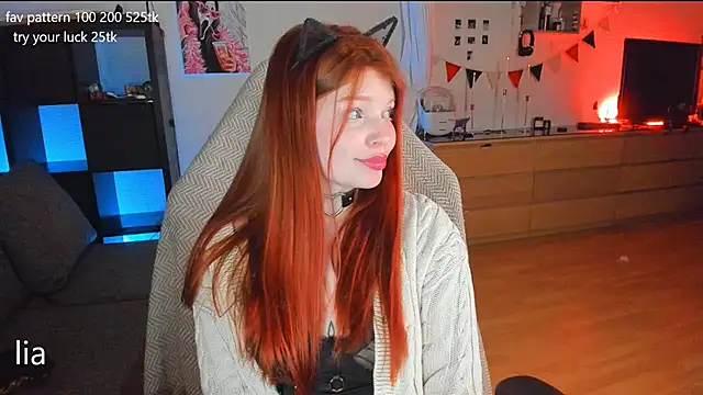 Snapshot of lil_lia chatting on 02/07/25, 12:09 lil lia online show from 02/07/25, 12:09