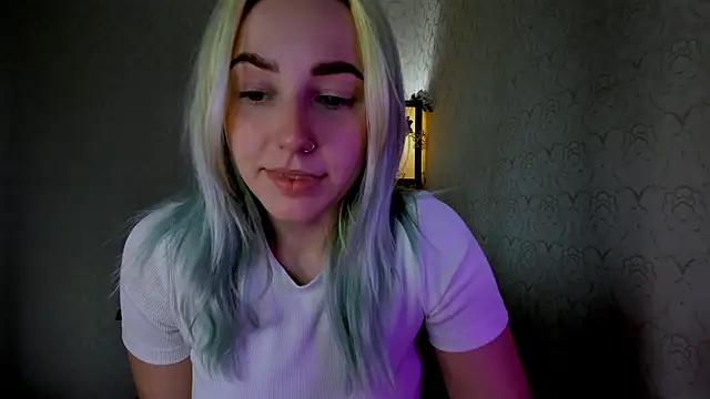 coraline meow online show from 12/18/24, 06:32