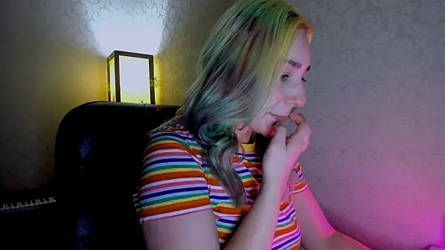 coraline meow online show from 01/29/25, 04:41