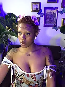 haiiley more online show from 11/01/25, 04:58