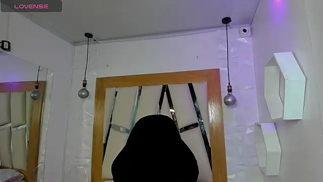 ary cooper  online show from 10/02/25, 01:07