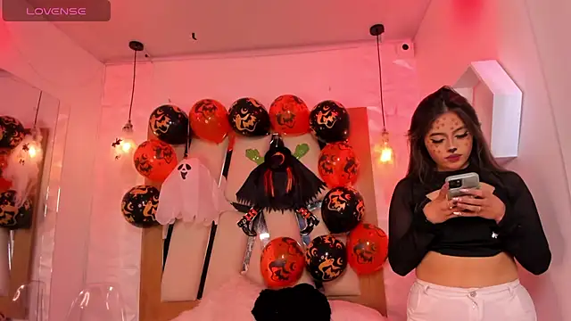 ary cooper  online show from 10/31/25, 01:56