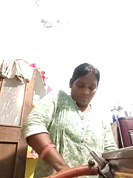 Snapshot of priyadarshiPRIYASEXCPL223 chatting on 05/02/26, 01:38 priyadarshiPRIYASEXCPL223 online show from 05/02/26, 01:38