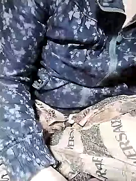 Snapshot of Hyemin chatting on 12/30/24, 11:48 Hyemin online show from 12/30/24, 11:48