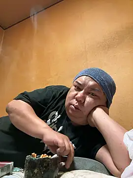 Snapshot of punk0805 chatting on 09/21/25, 09:33 punk0805 online show from 09/21/25, 09:33