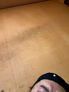 Snapshot of punk0805 chatting on 09/28/25, 04:29 punk0805 online show from 09/28/25, 04:29