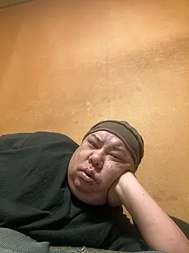 Snapshot of punk0805 chatting on 10/29/25, 07:15 punk0805 online show from 10/29/25, 07:15