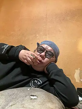 Snapshot of punk0805 chatting on 02/01/26, 01:09 punk0805 online show from 02/01/26, 01:09